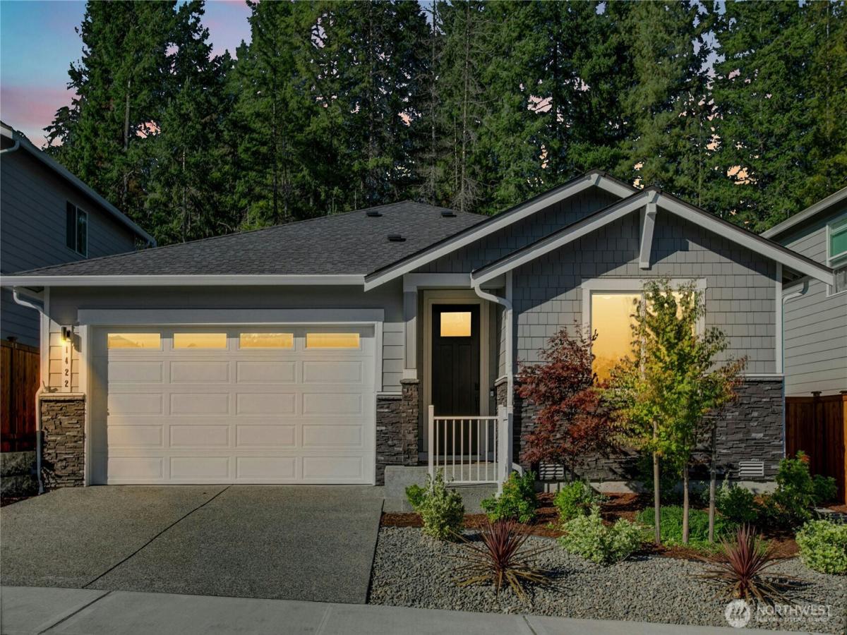 MLS #NWM2435824 image #0