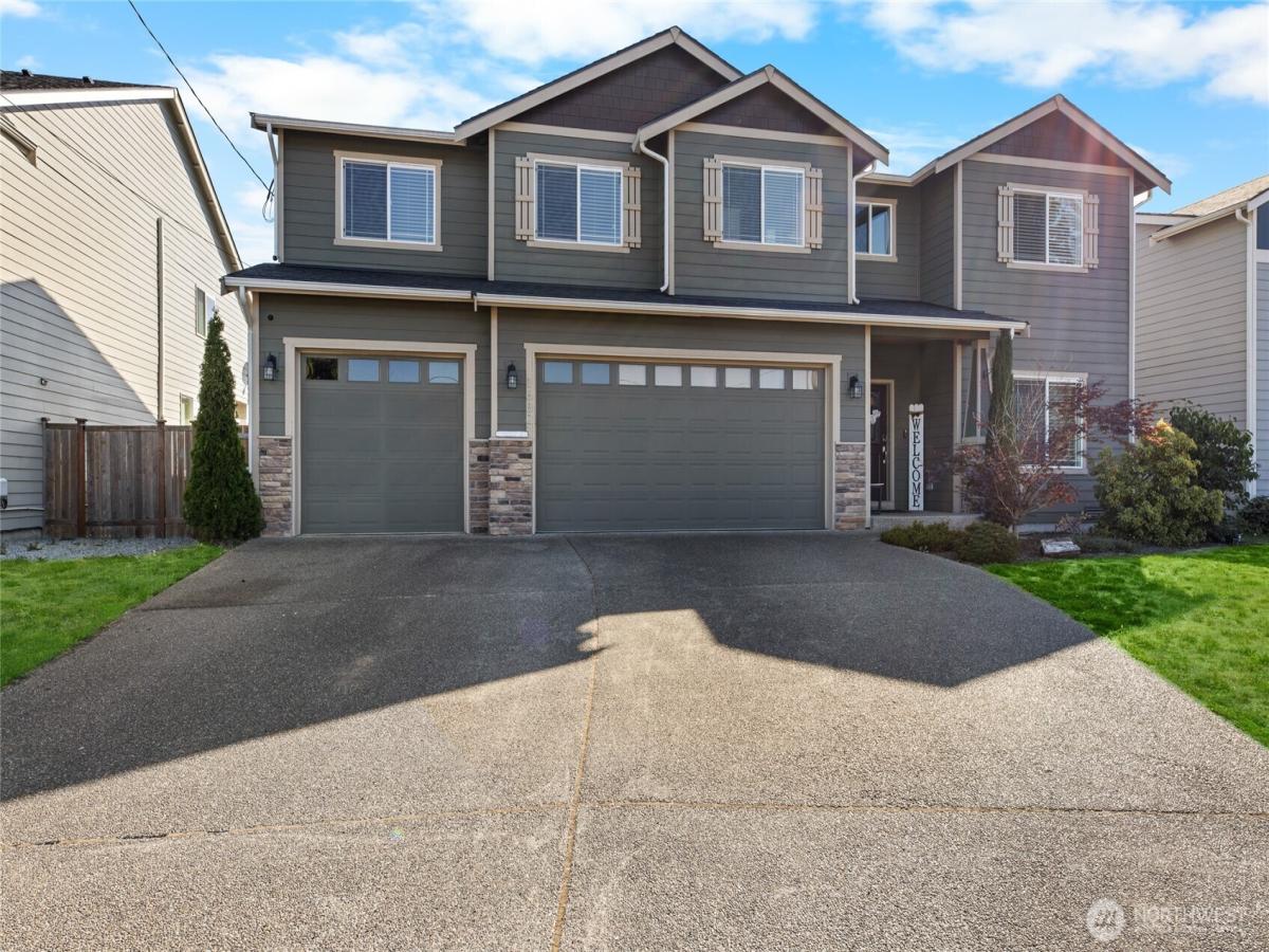 MLS #NWM2435884 image #0