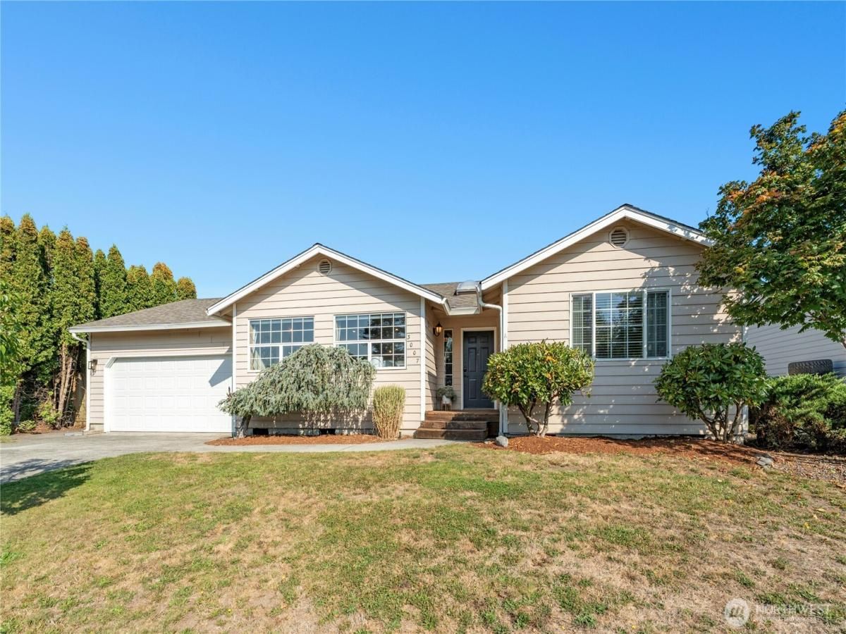 MLS #NWM2435919 image #0