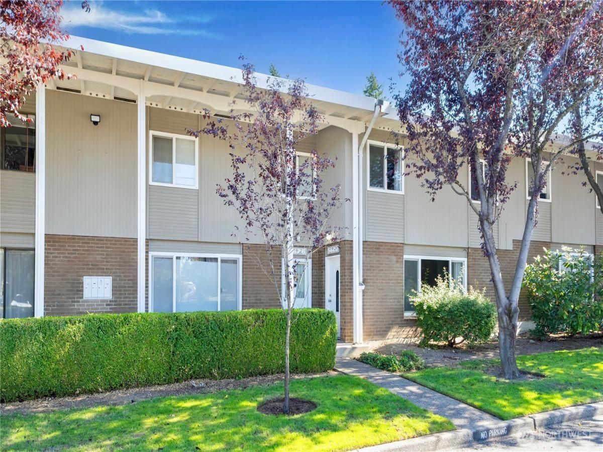 MLS #NWM2435952 image #0