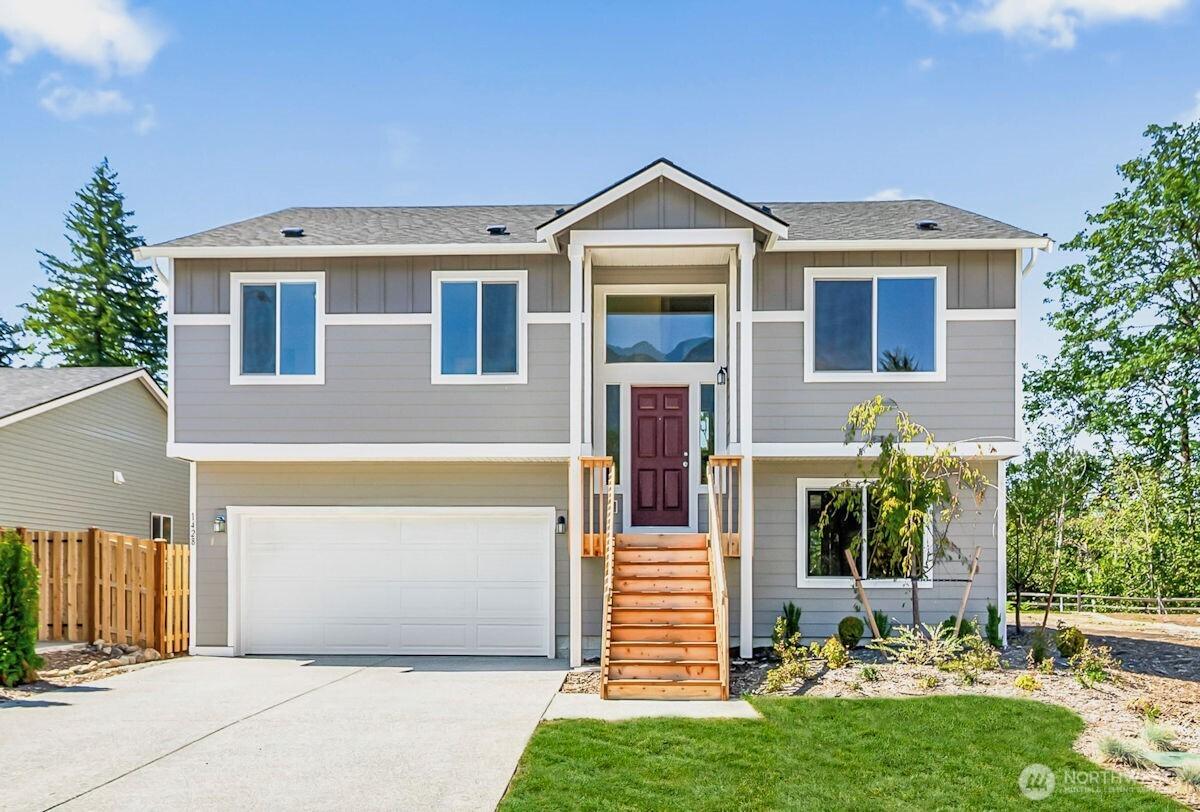 MLS #NWM2435964 image #0