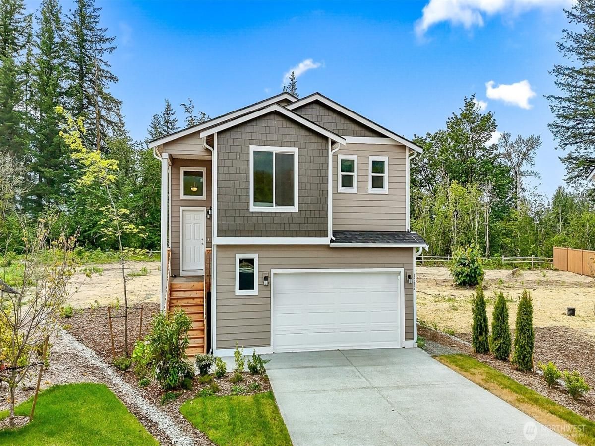 MLS #NWM2435995 image #0