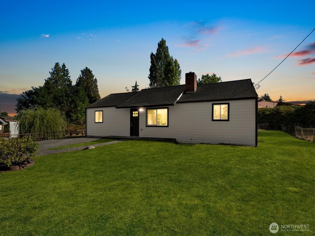 MLS #NWM2436065 image #0