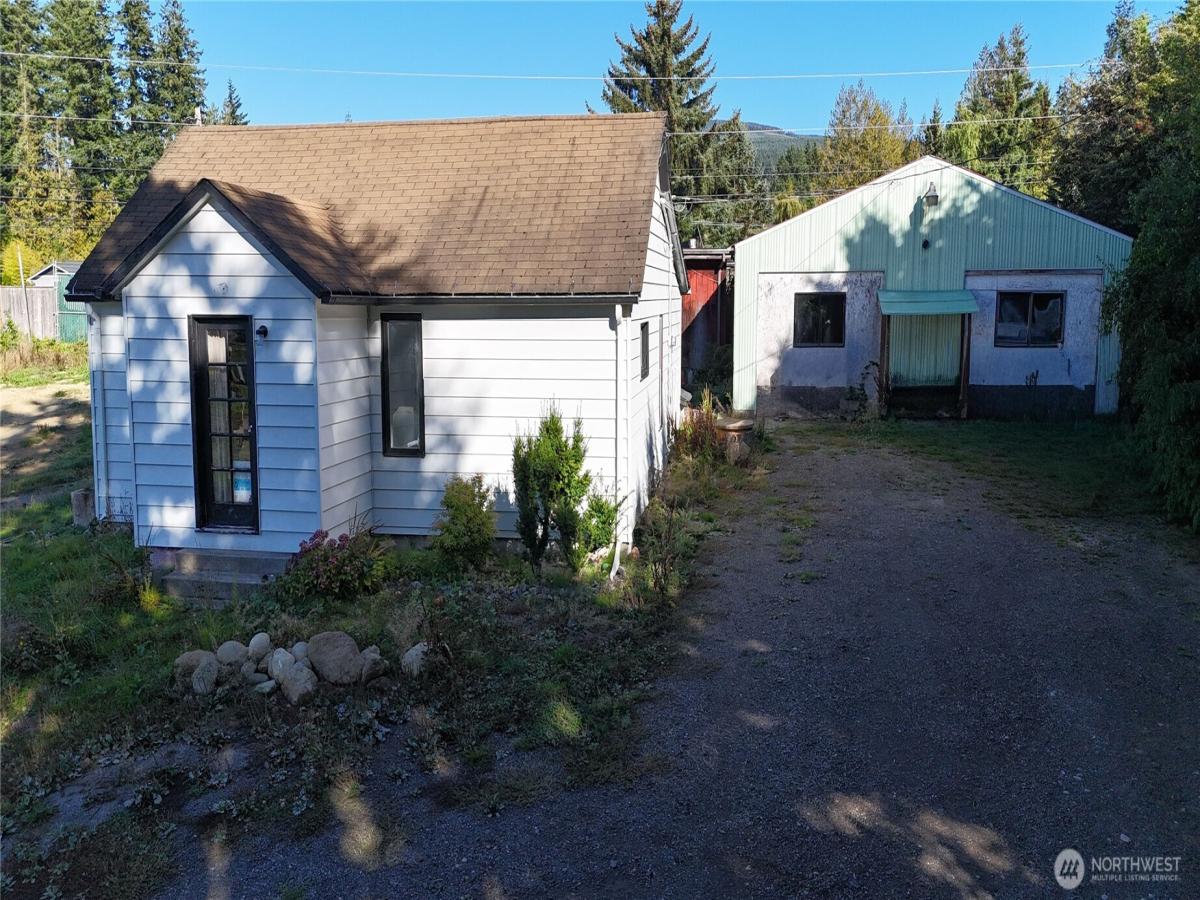 MLS #NWM2436079 image #0