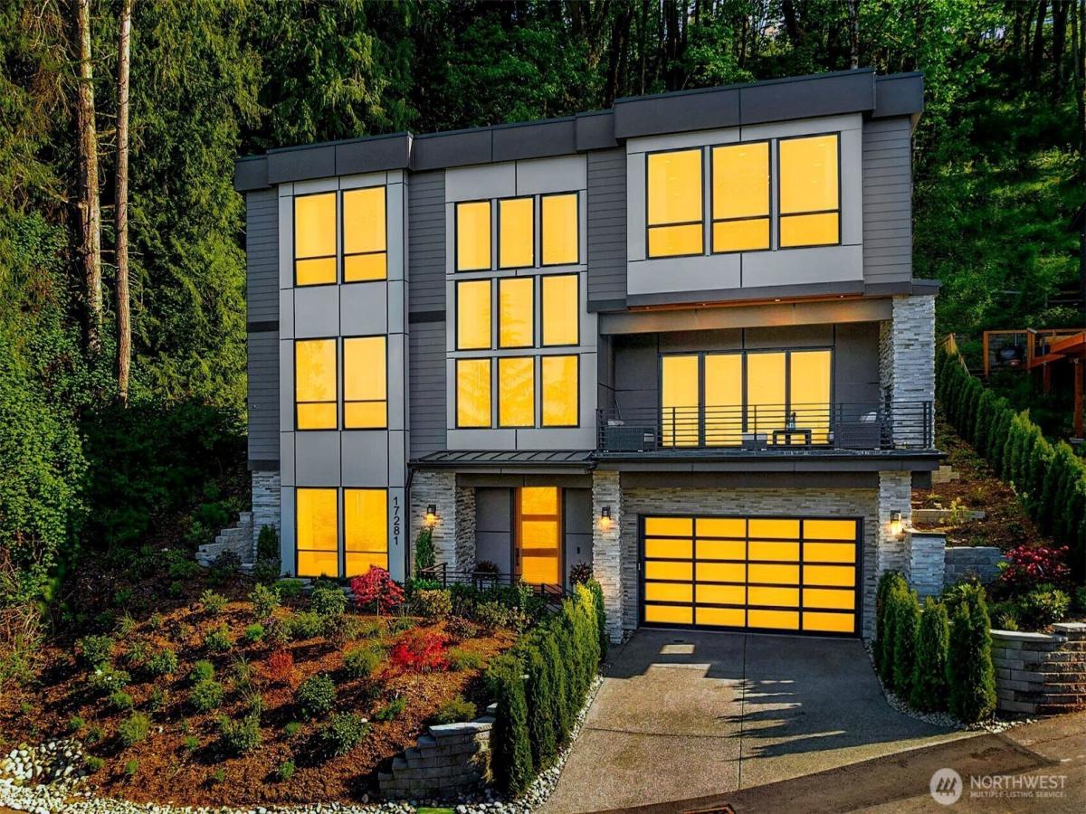 MLS #NWM2436179 image #0