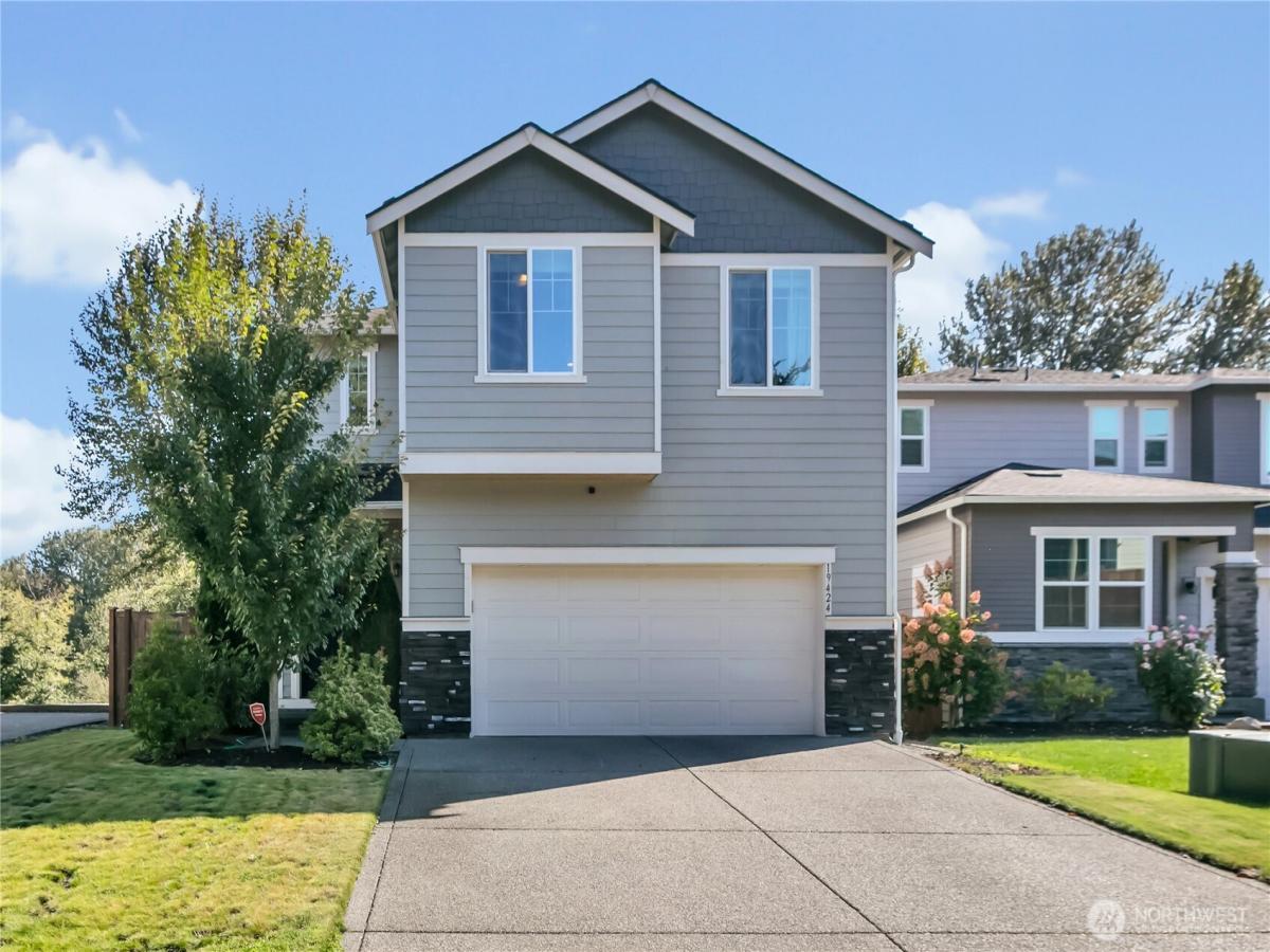 MLS #NWM2436305 image #0