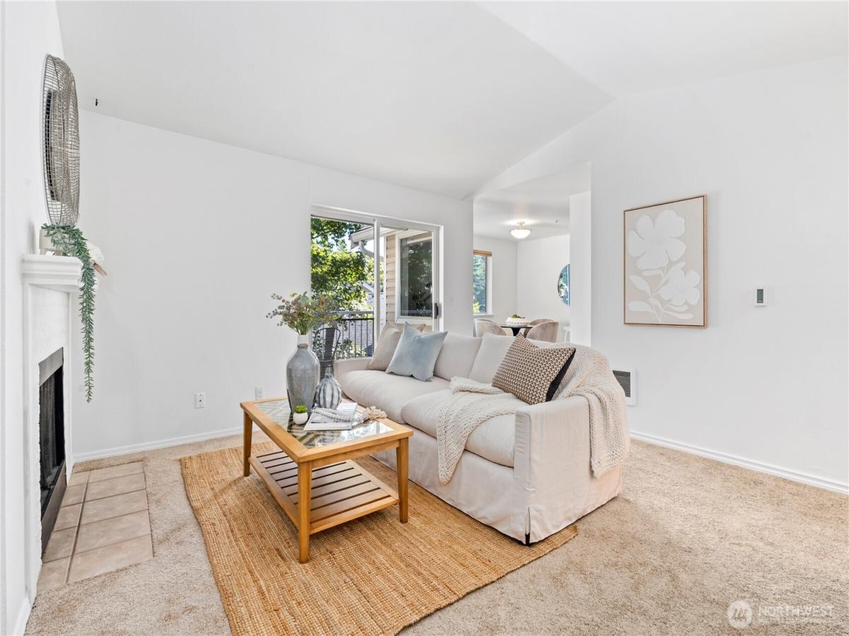 MLS #NWM2436377 image #0