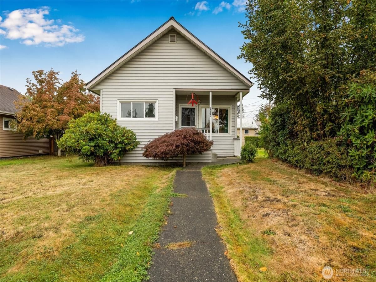 MLS #NWM2436433 image #0