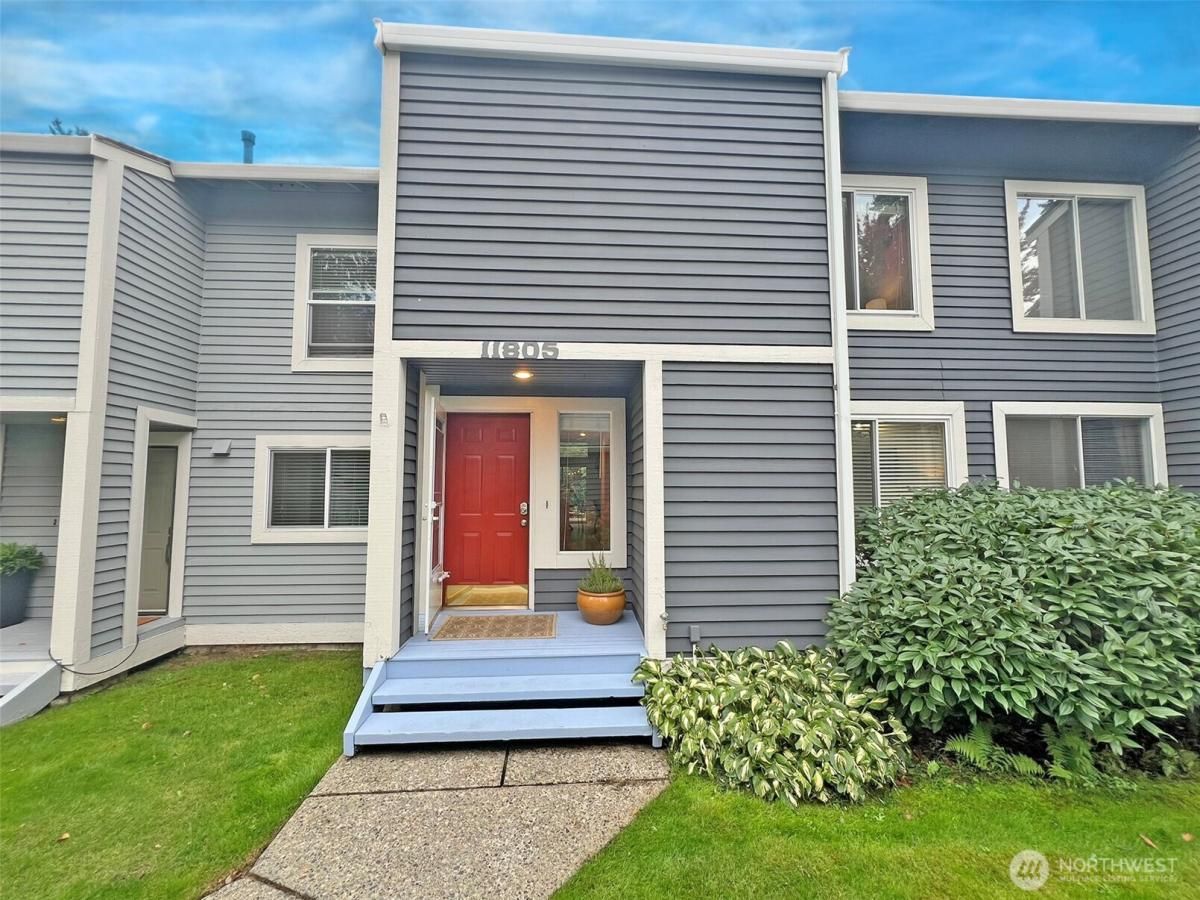 MLS #NWM2436484 image #0