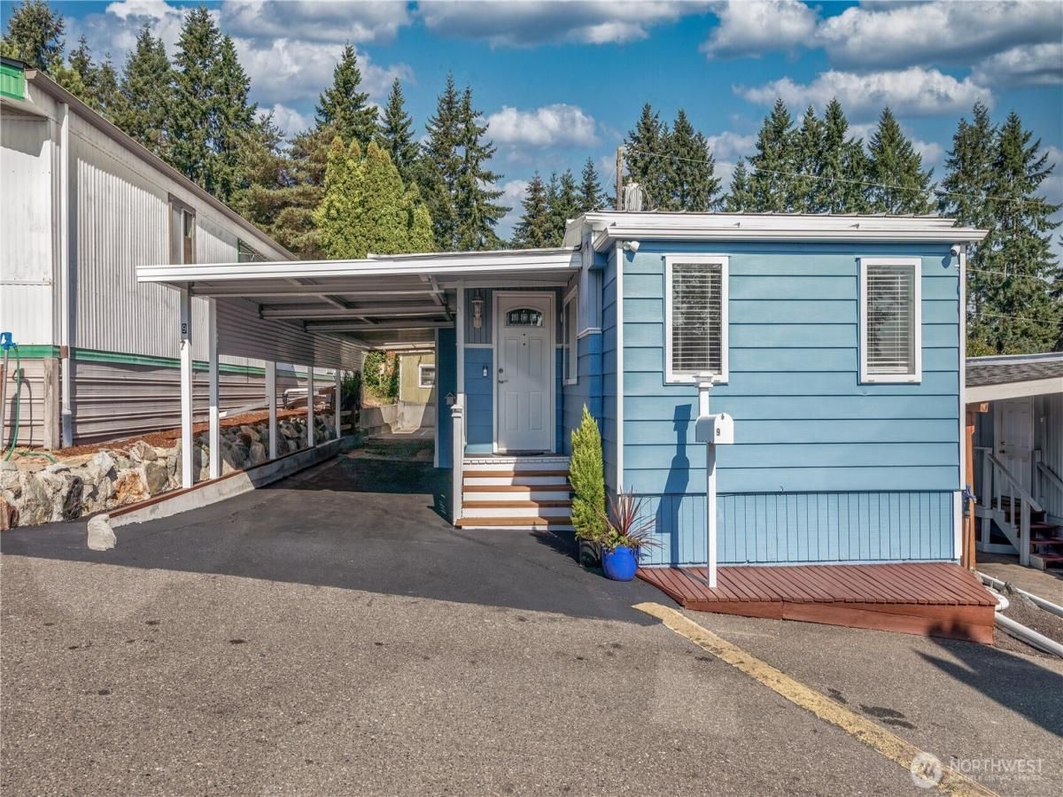 MLS #NWM2436500 image #0