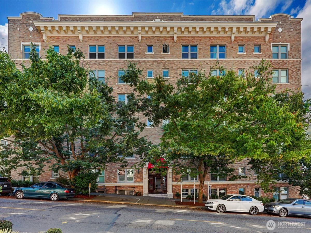 MLS #NWM2436524 image #0