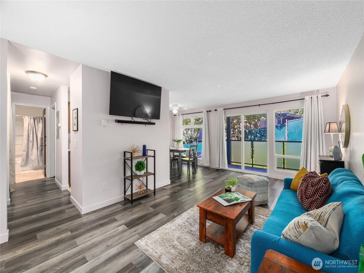 MLS #NWM2436718 image #0