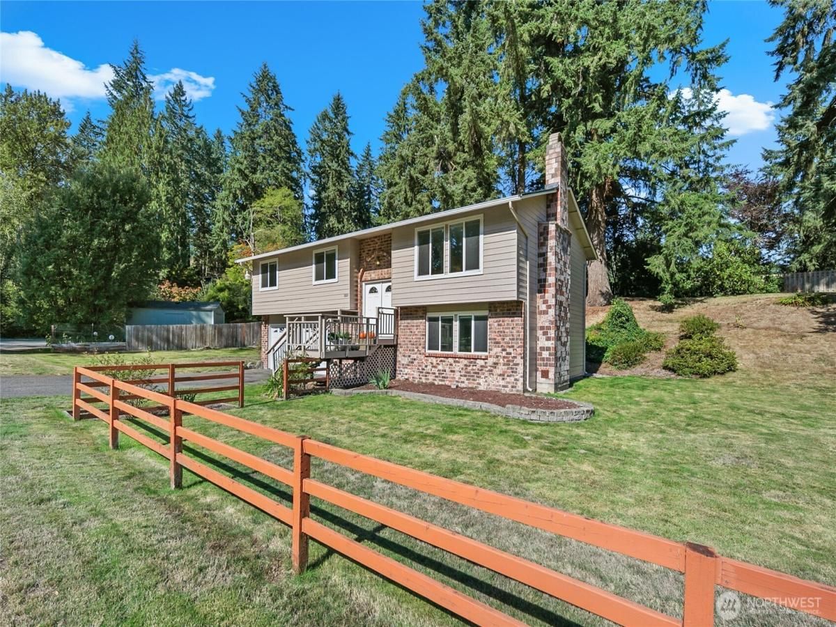 MLS #NWM2436720 image #0