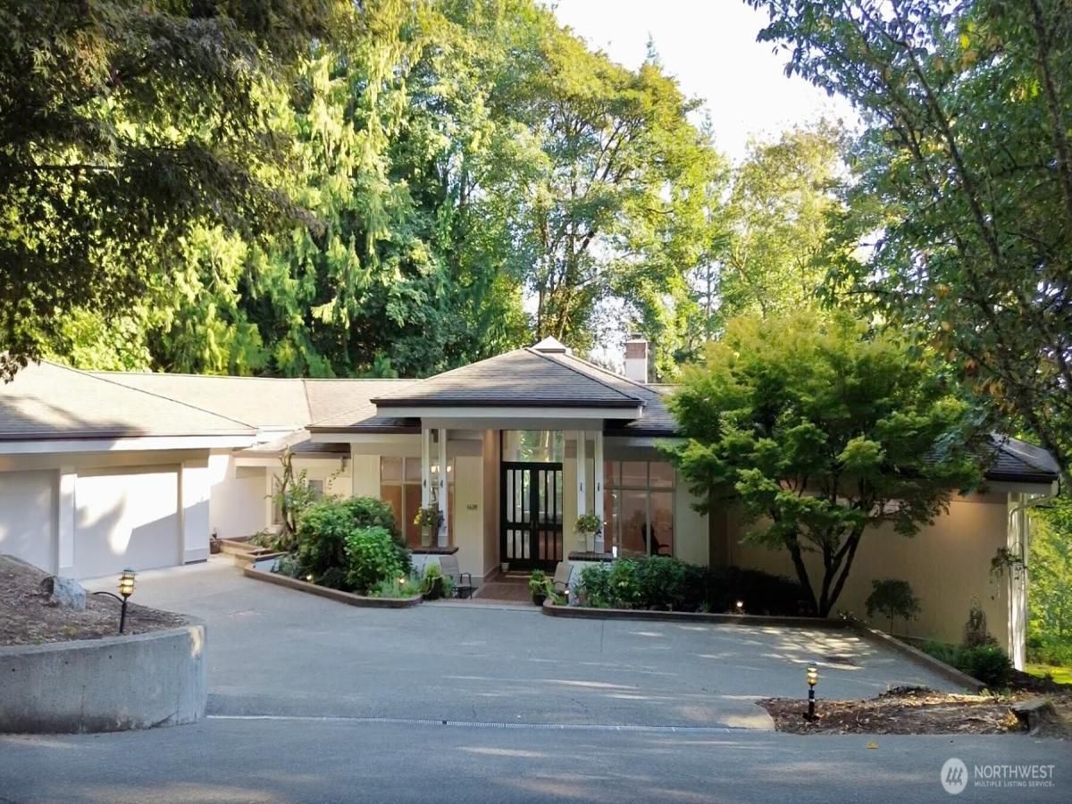 MLS #NWM2436834 image #0