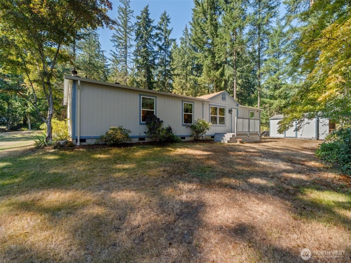 MLS #NWM2436844 image #0