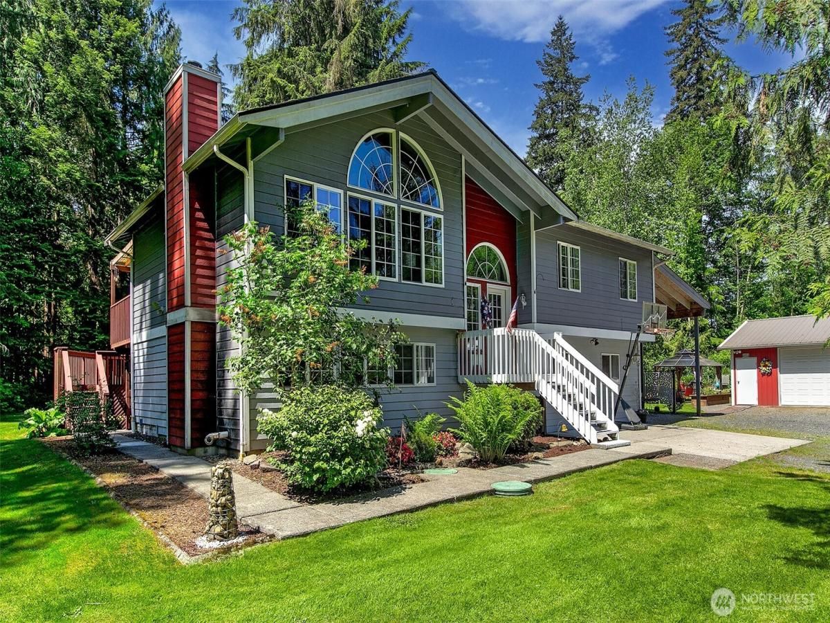 MLS #NWM2436968 image #0