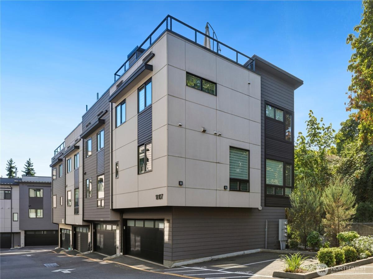 MLS #NWM2437009 image #0