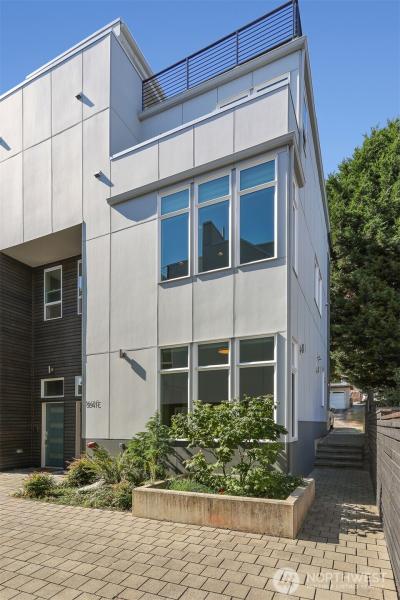 MLS #NWM2437052 image #0