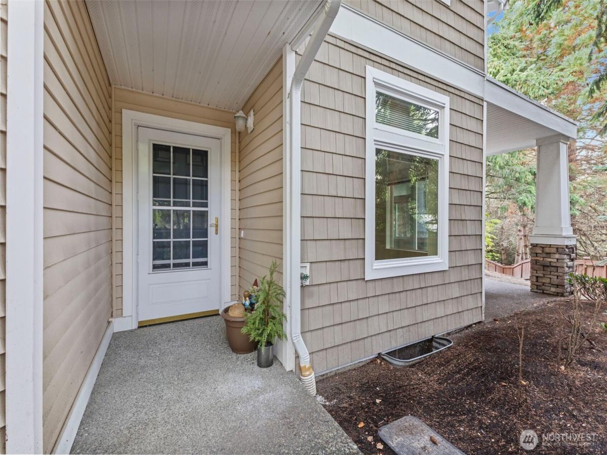 MLS #NWM2437093 image #0