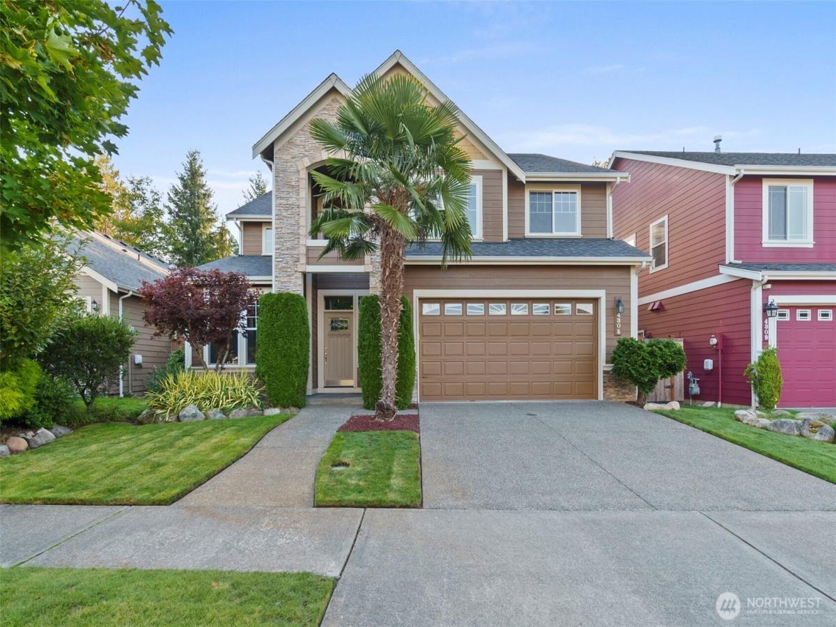 MLS #NWM2437165 image #0