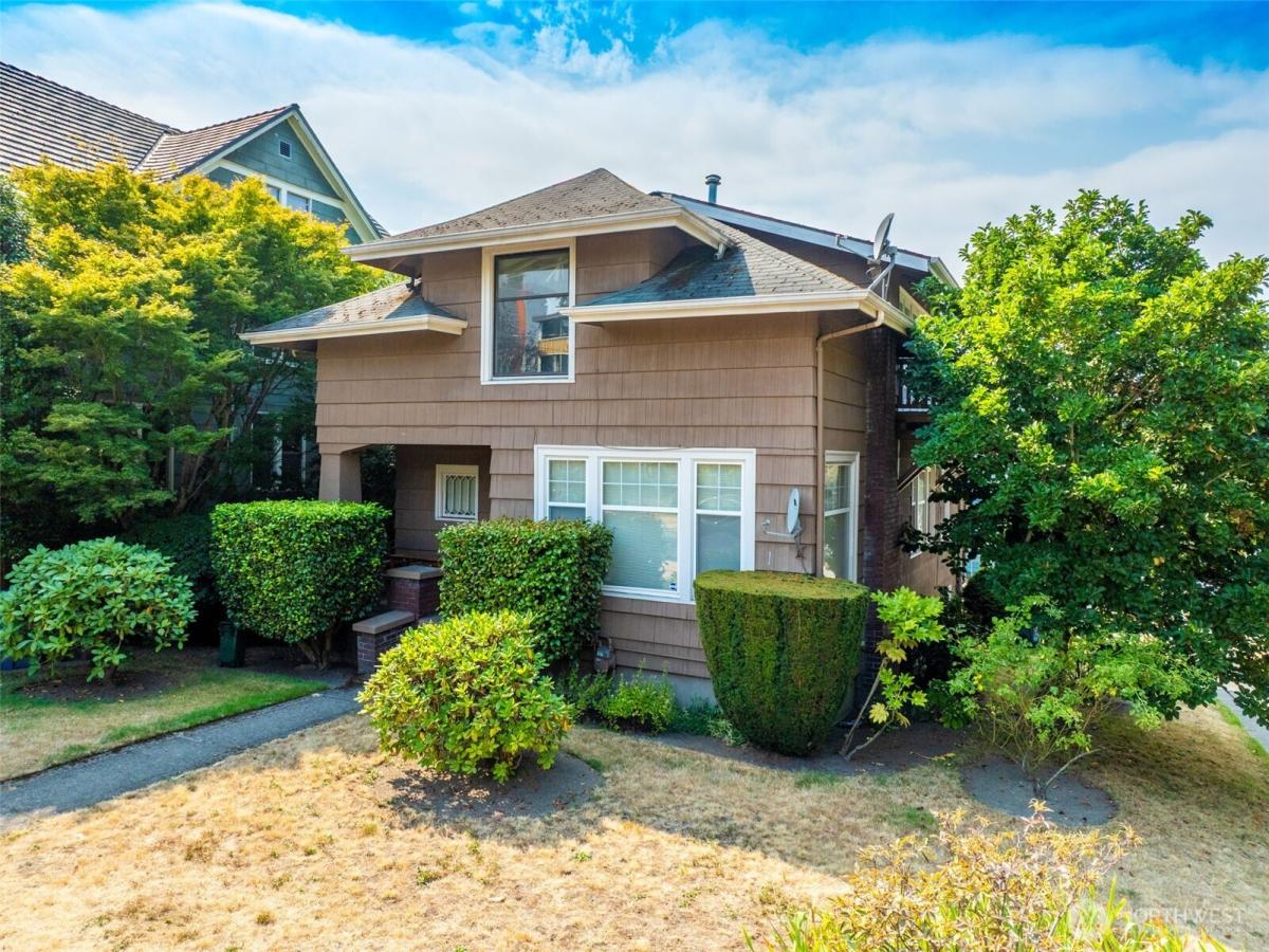 MLS #NWM2437239 image #0