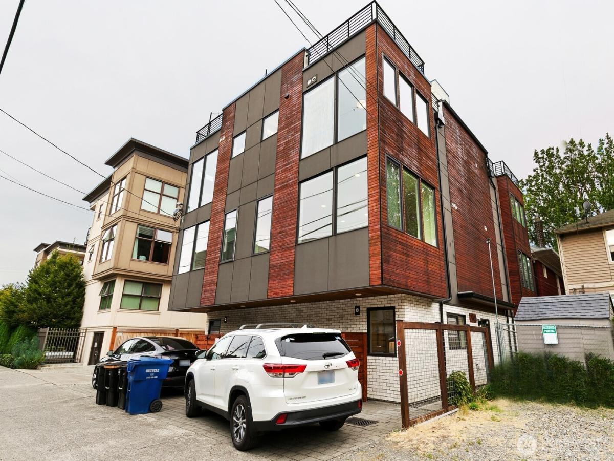 MLS #NWM2437284 image #0