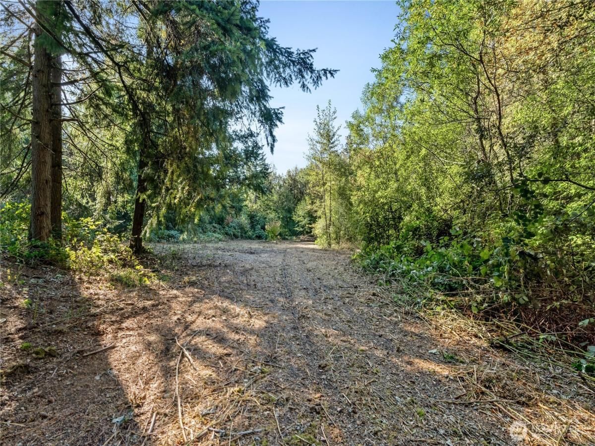 MLS #NWM2437285 image #0