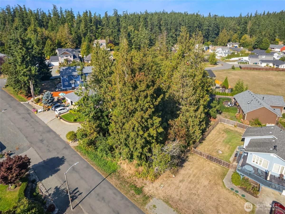MLS #NWM2437388 image #0