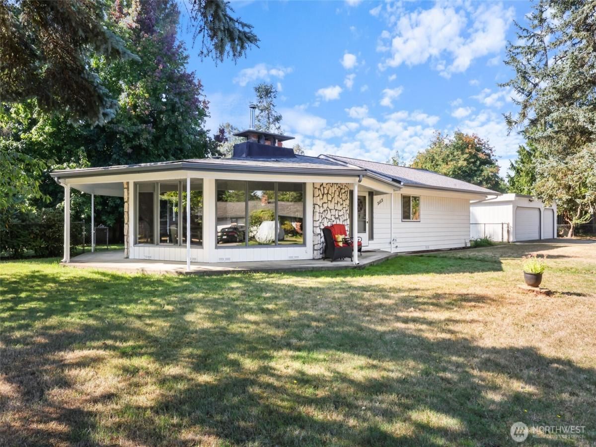 MLS #NWM2437436 image #0