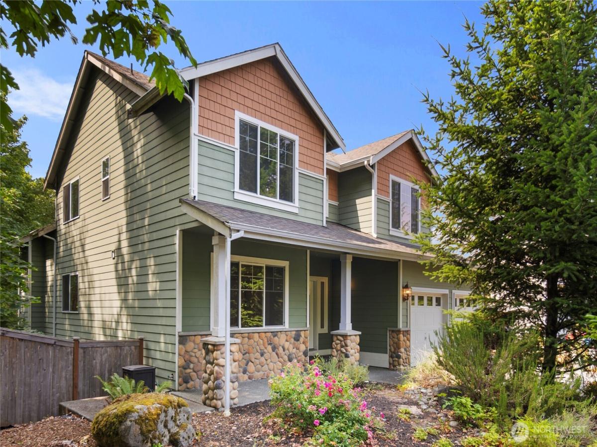 MLS #NWM2437503 image #0