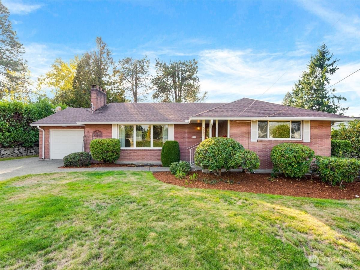 MLS #NWM2437536 image #0