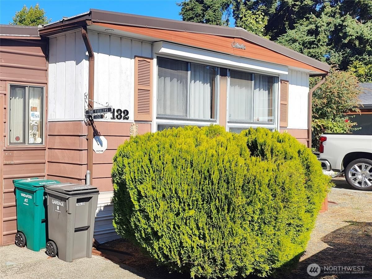 MLS #NWM2437650 image #0