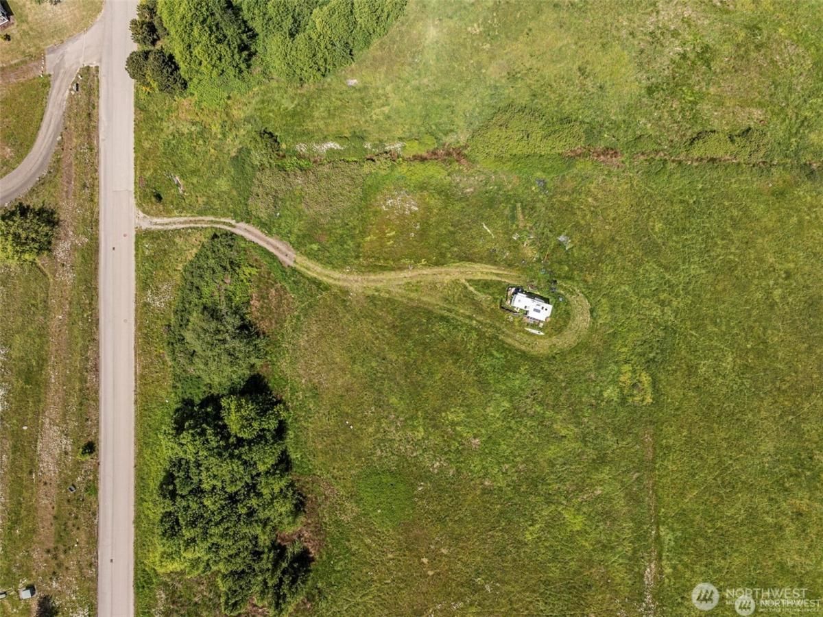 MLS #NWM2437793 image #0