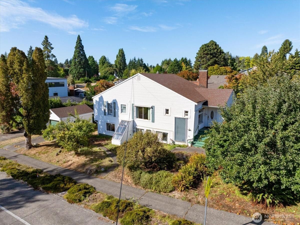 MLS #NWM2437805 image #0