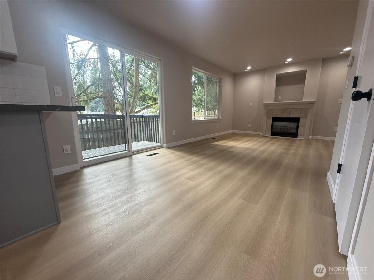 MLS #NWM2437853 image #0