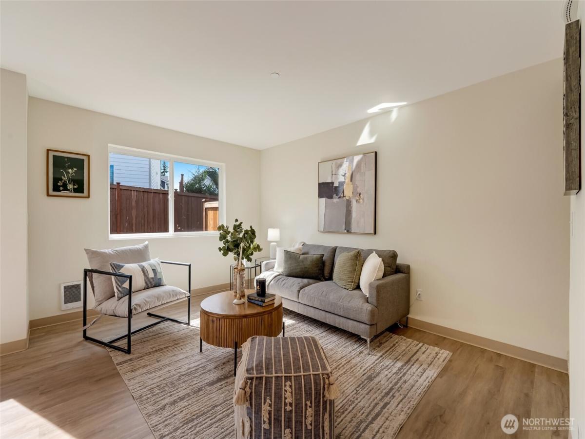 MLS #NWM2437861 image #0