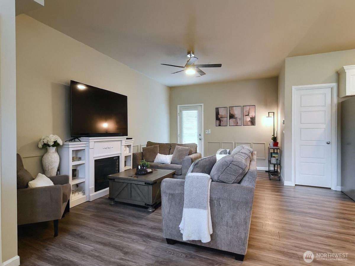 MLS #NWM2438021 image #0