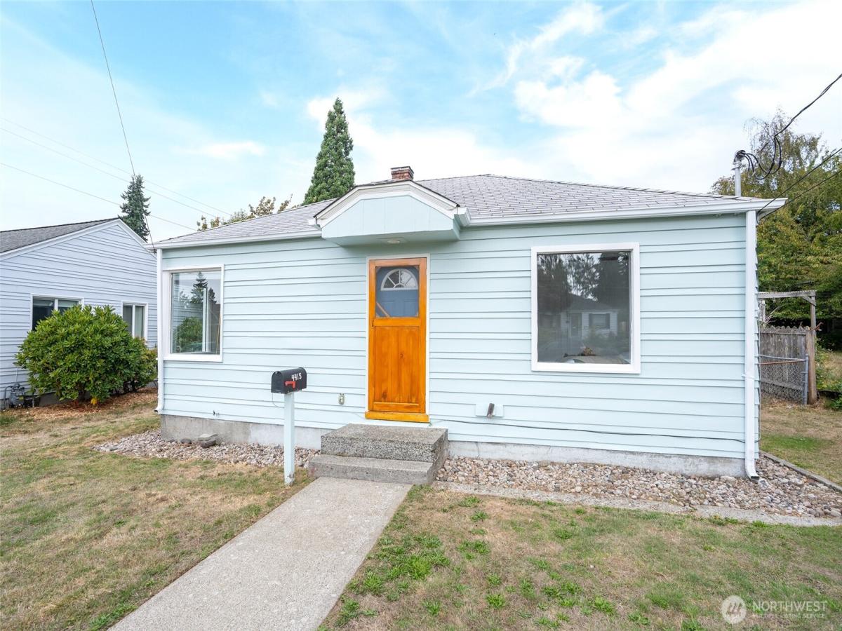 MLS #NWM2438222 image #0