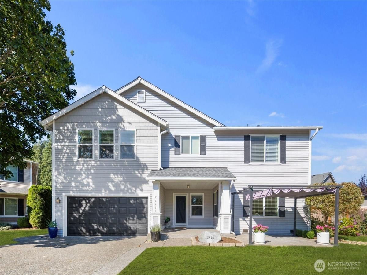 MLS #NWM2438335 image #0