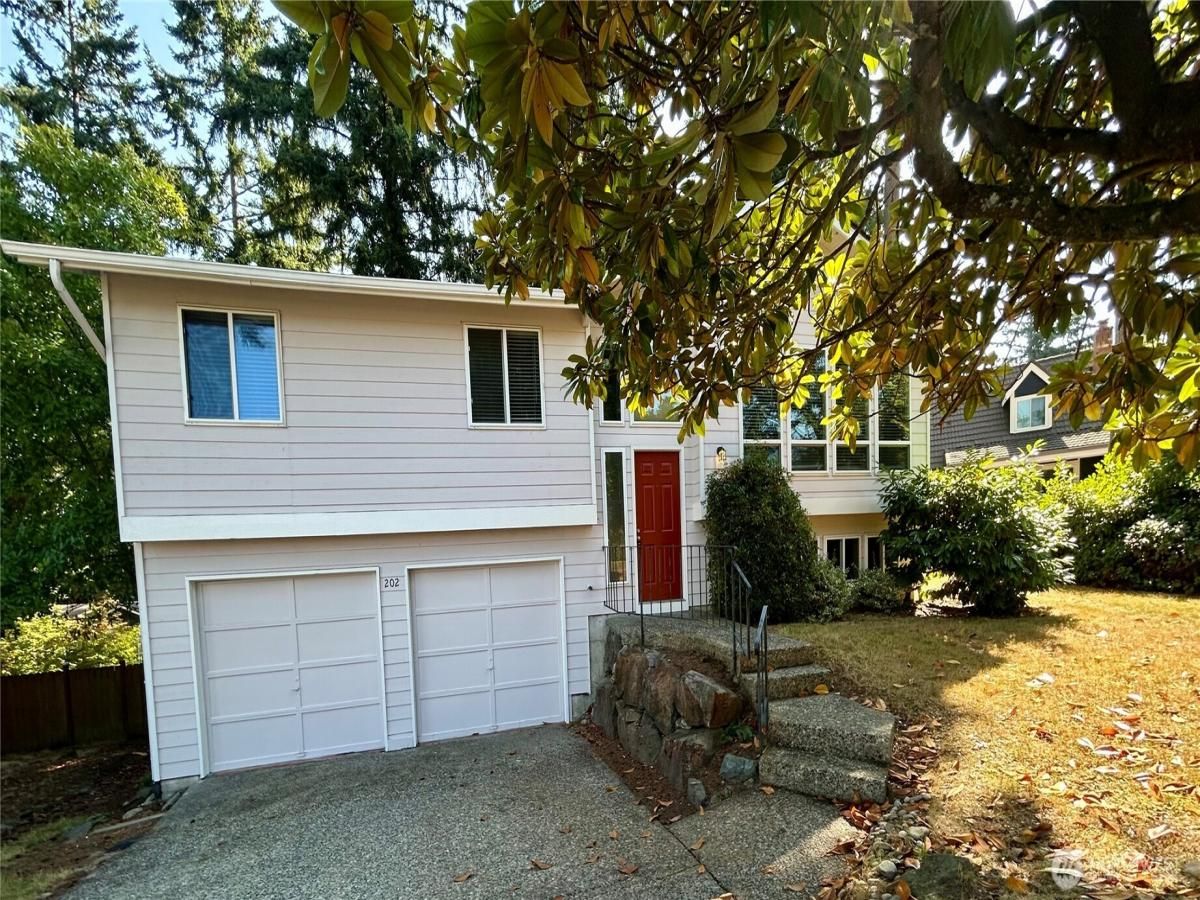 MLS #NWM2438371 image #0