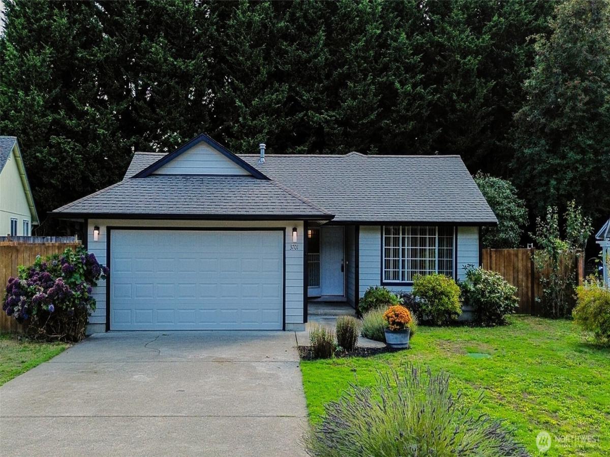 MLS #NWM2438379 image #0