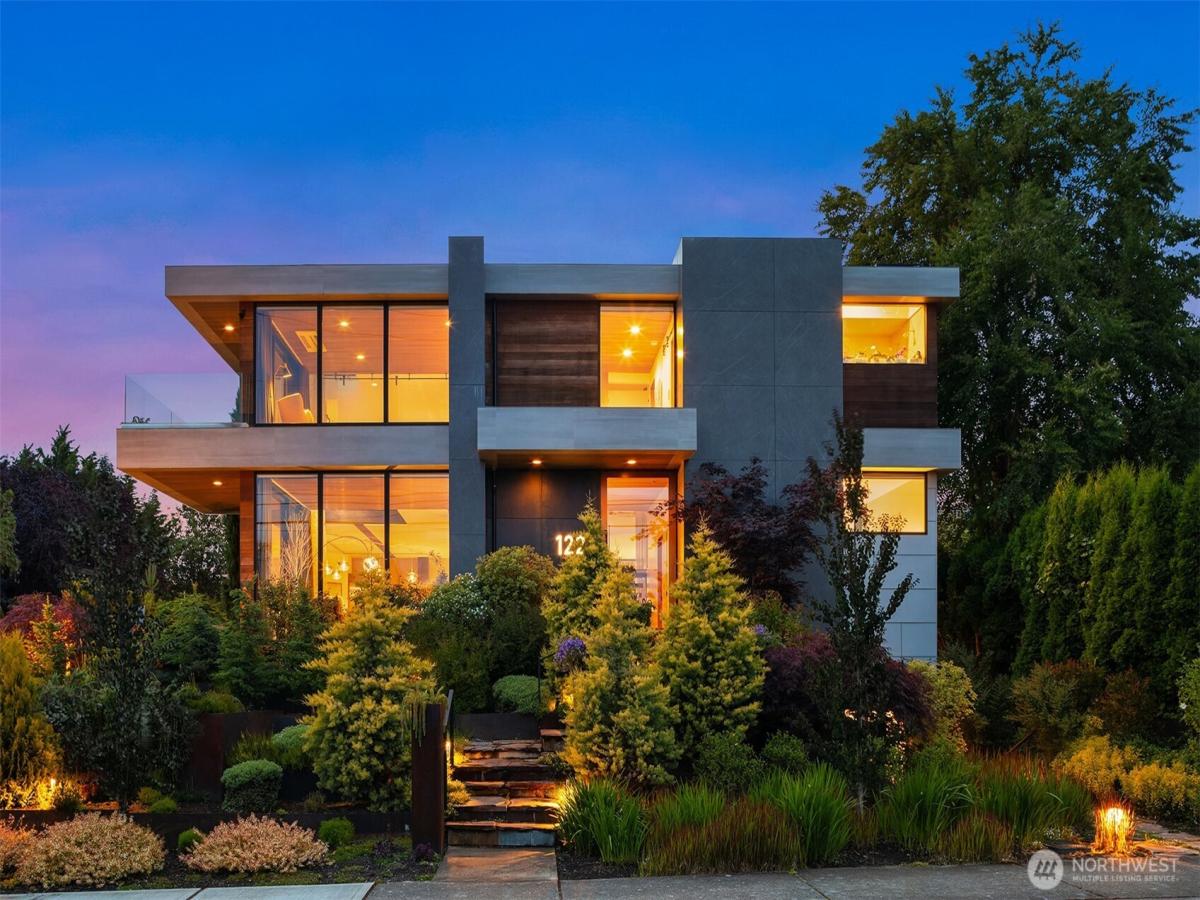 MLS #NWM2438537 image #0