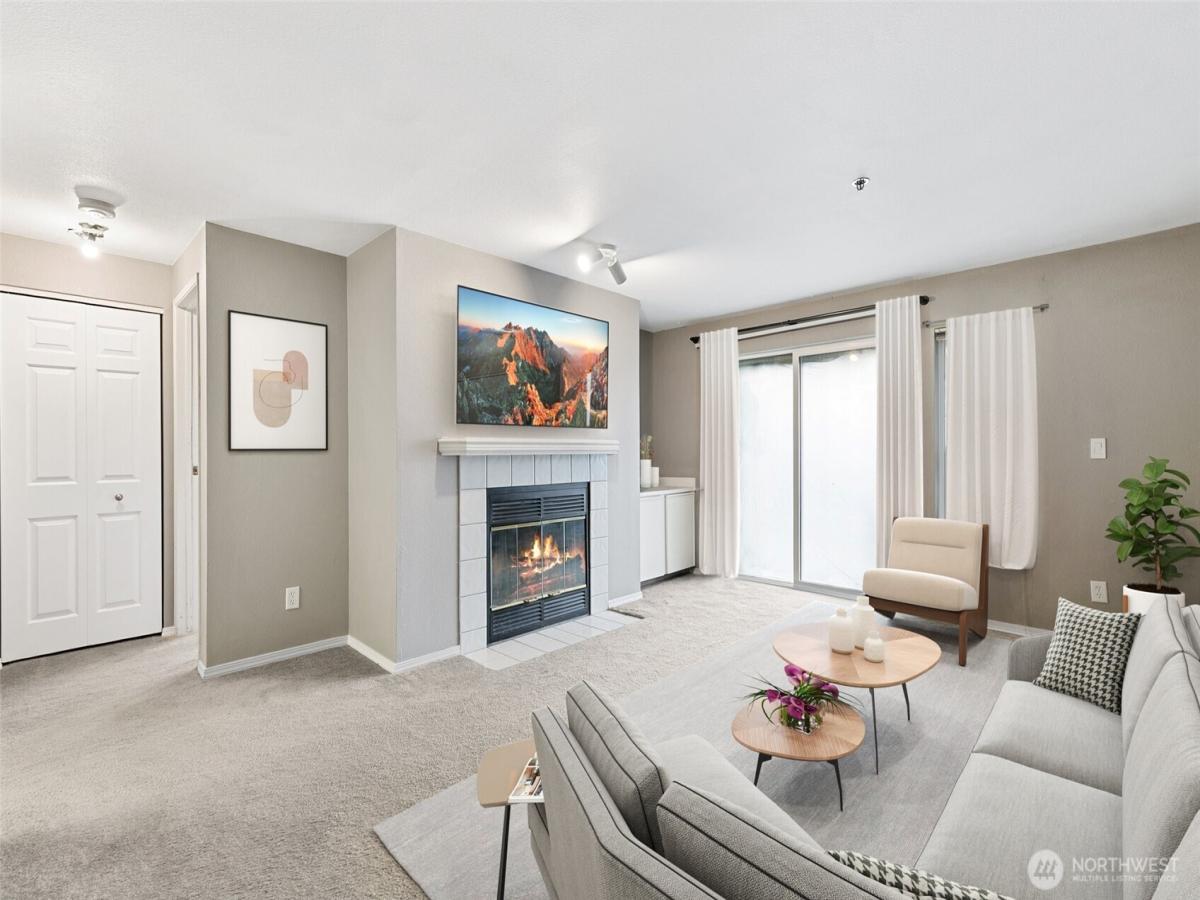 MLS #NWM2438543 image #0