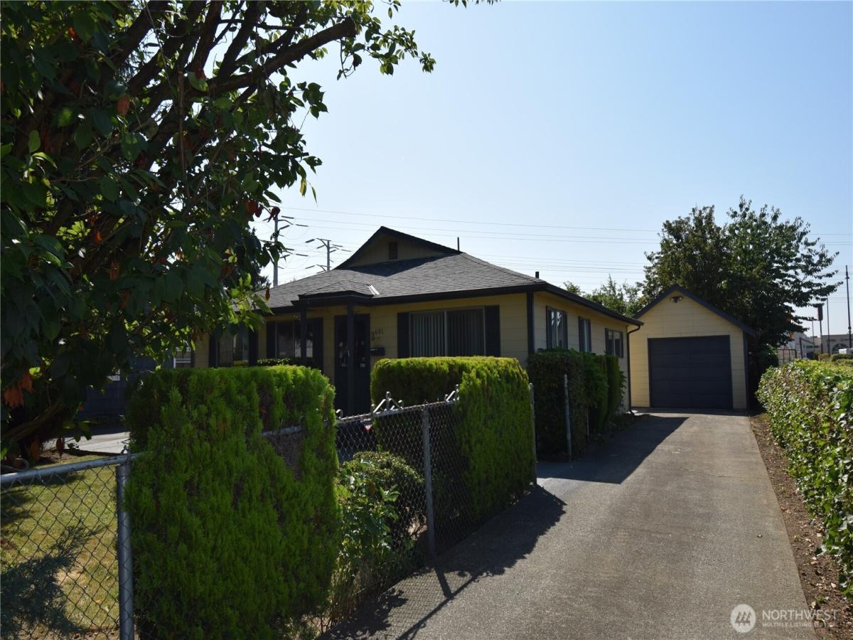 MLS #NWM2438549 image #0