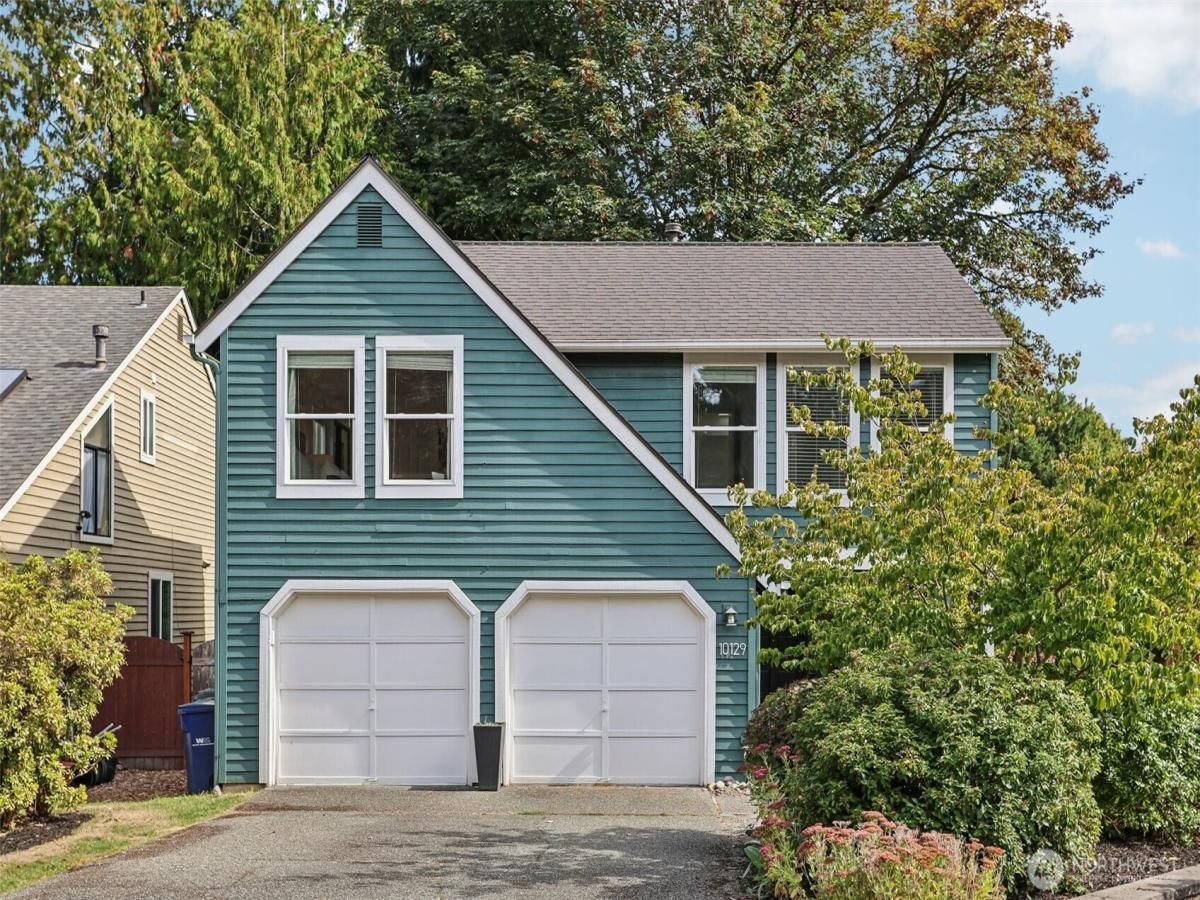 MLS #NWM2438582 image #0