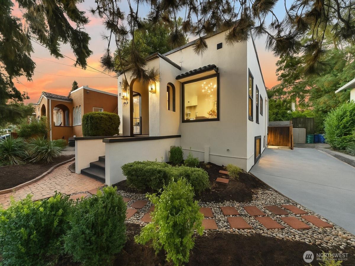 MLS #NWM2438633 image #0