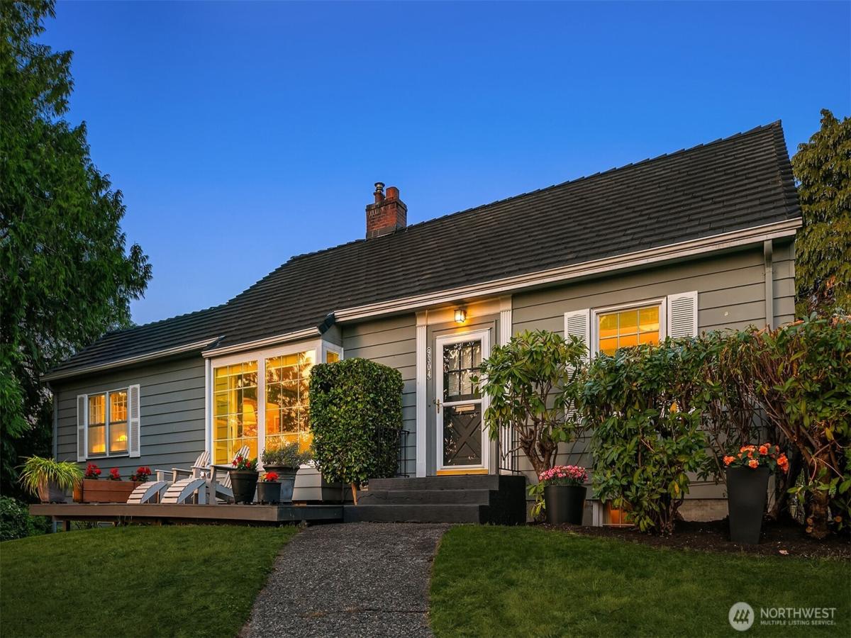 MLS #NWM2438692 image #0