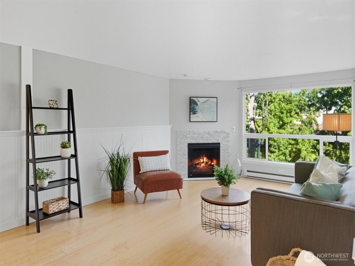 MLS #NWM2438695 image #0