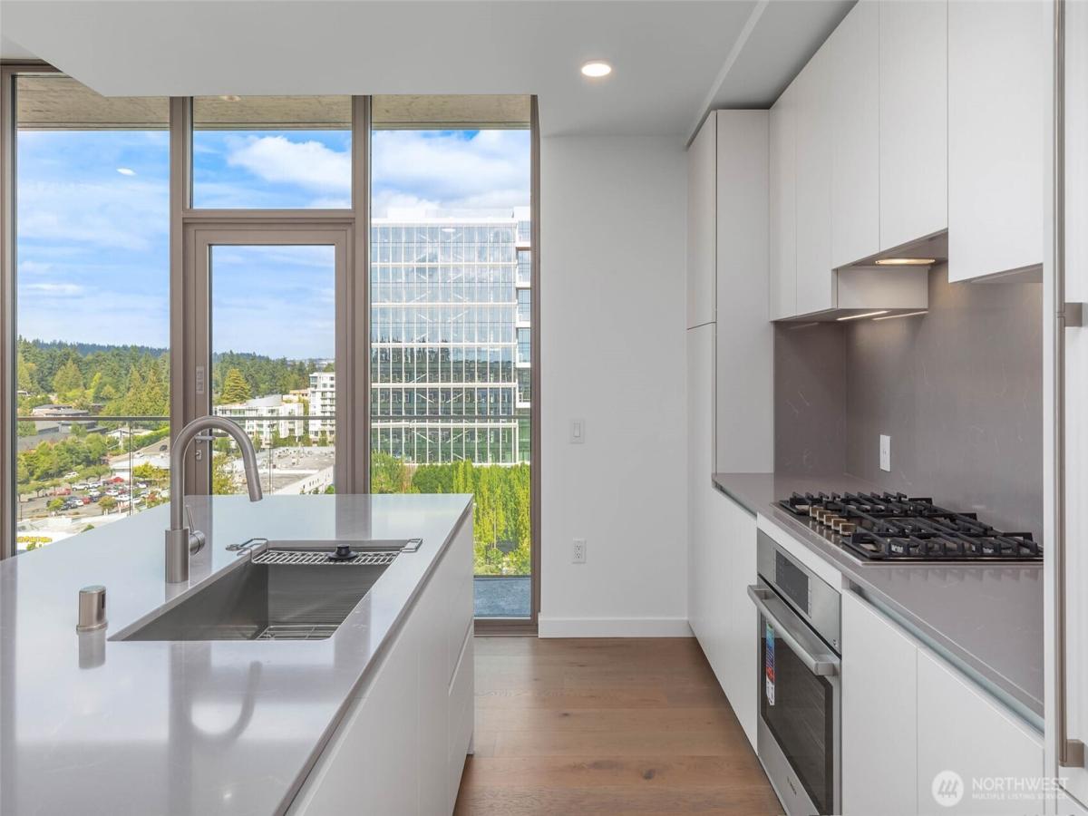 MLS #NWM2438775 image #0