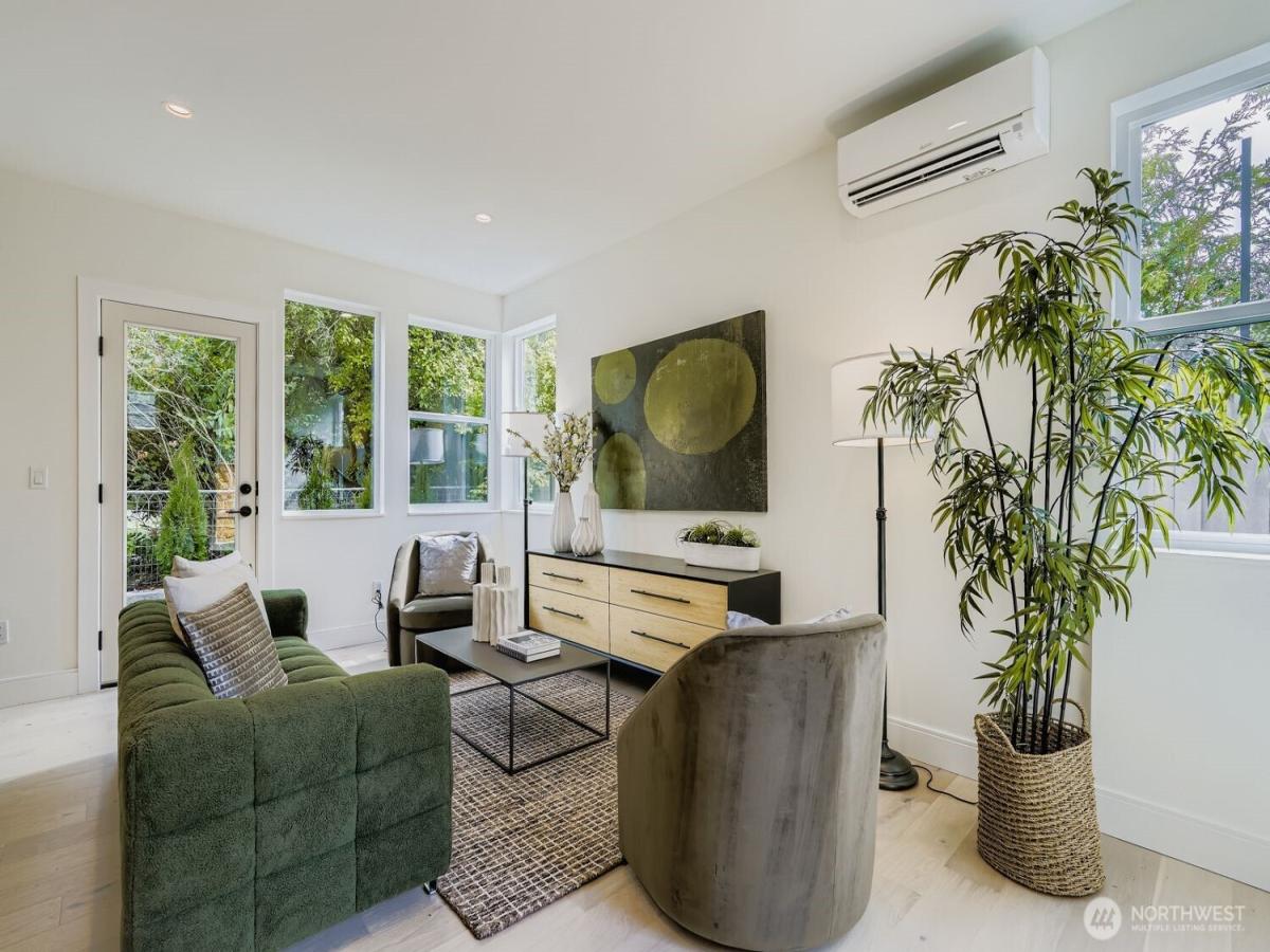 MLS #NWM2438901 image #0